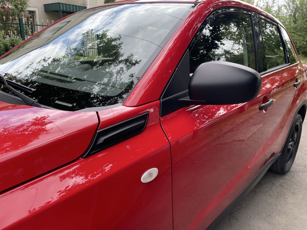 Продам Suzuki Vitara 2019 года идеал по хорошей цене