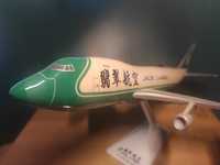 Jade Cargo Boeing 747