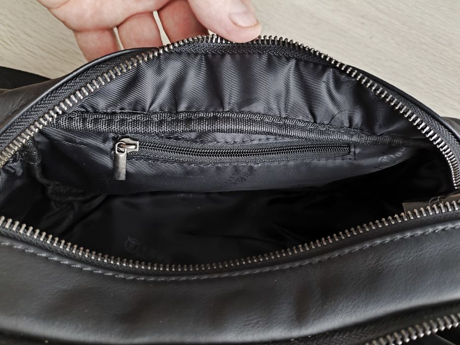 Listonoszka męska skórzana, czarna.