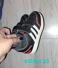 Buty sportowe chłopięce adidas 25