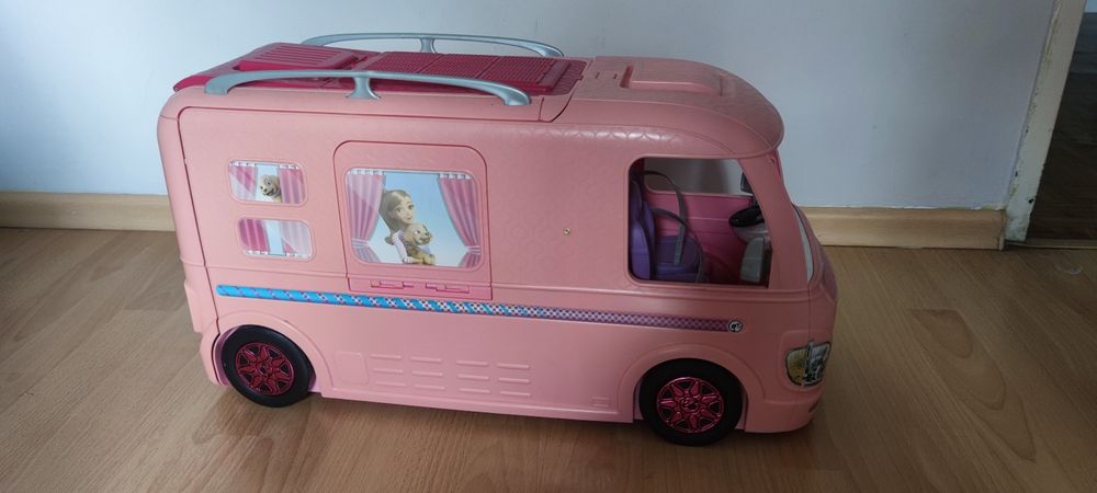 Camper Barbie +basen