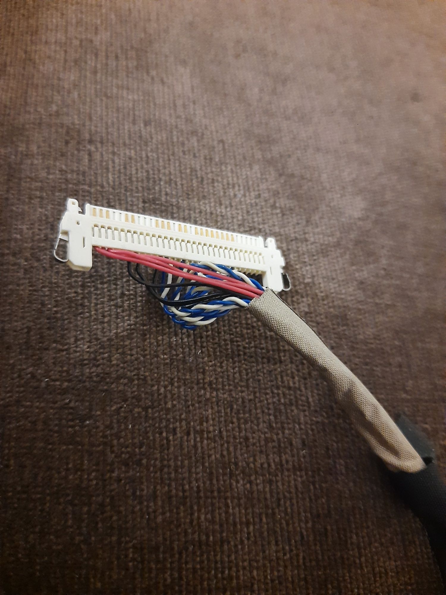 LVDS шлейф різні