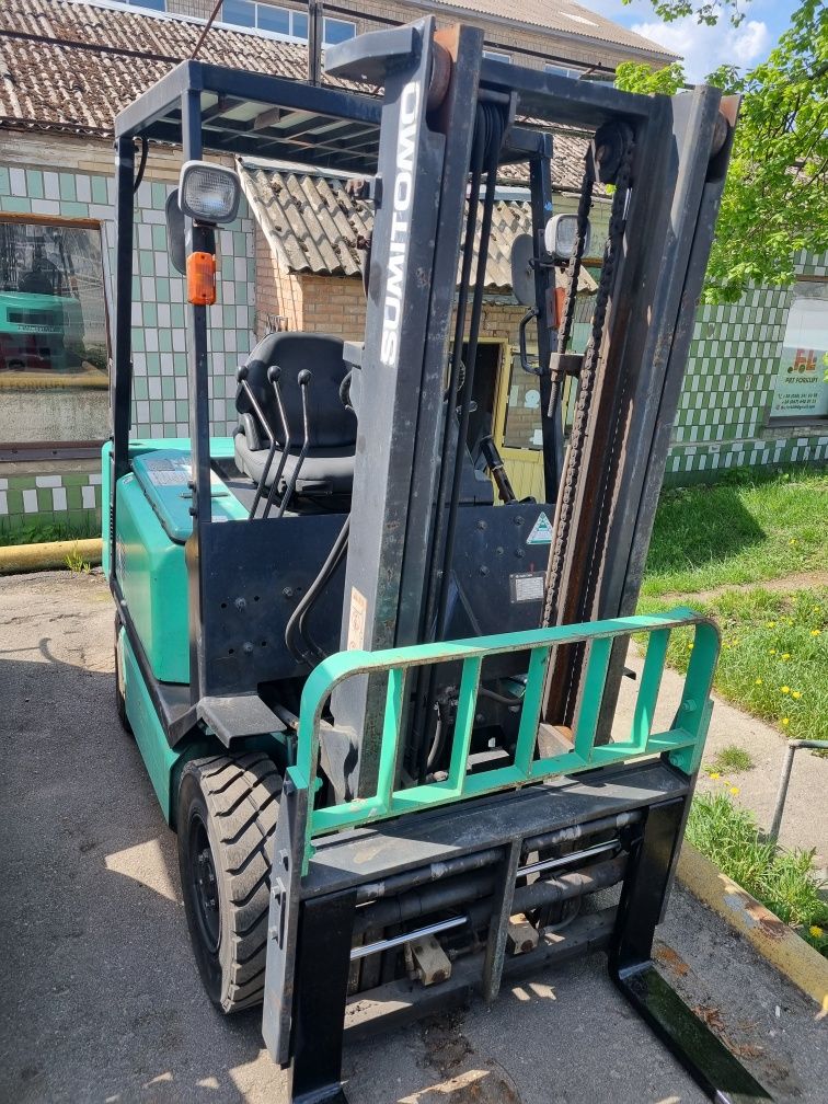 Вилочний навантажувач погрузчик
