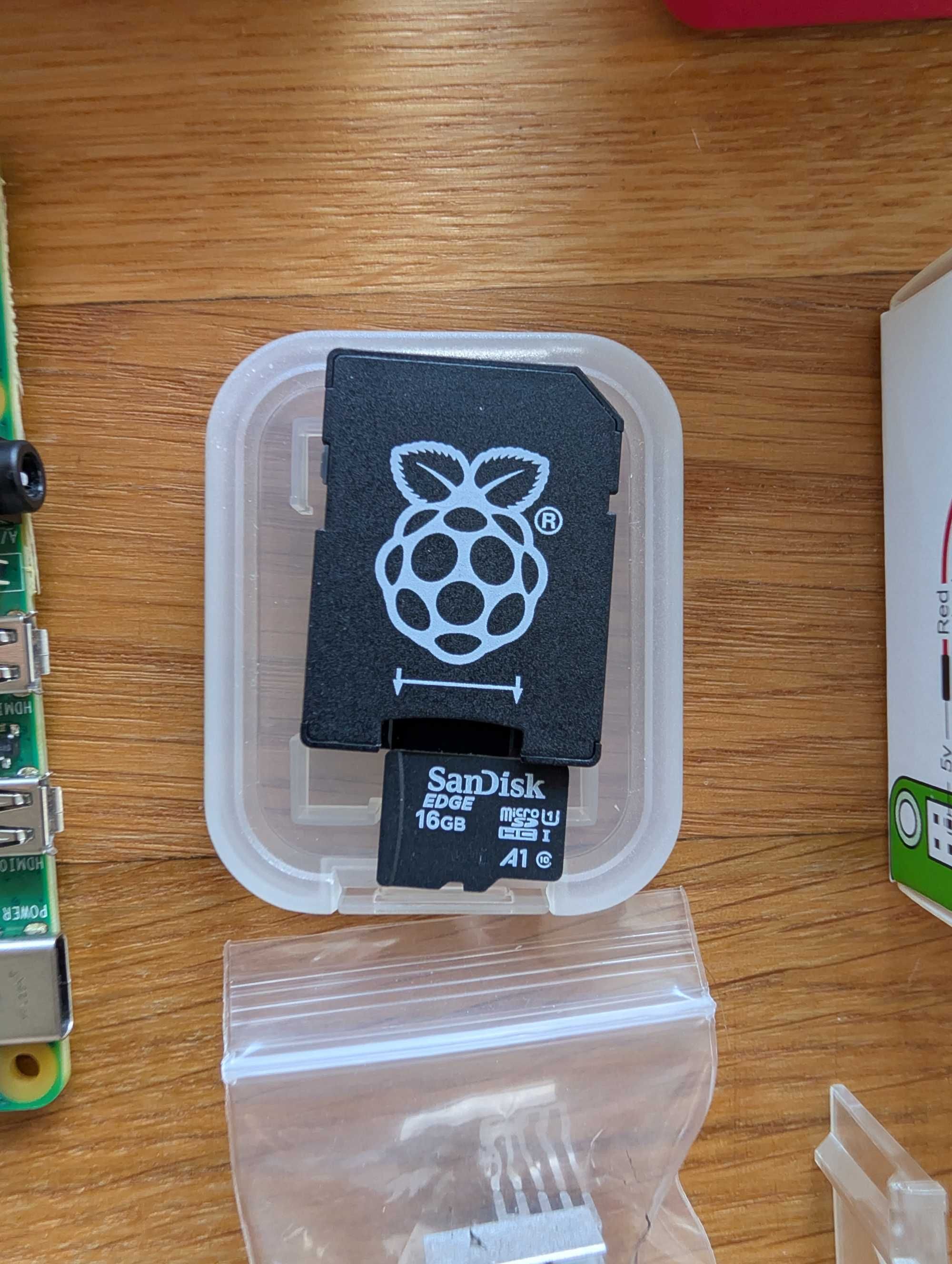 Raspberry Pi 4B 8GB RAM + obudowa, zasilacz, wentylator, karta pamięci