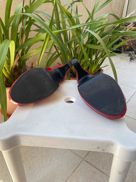 Sandálias de Salto Alto Vermelhas Jane Klain - Tamanho 36