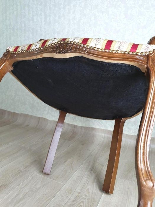 Кресла интерьерные. Антикварная мебель. Италия