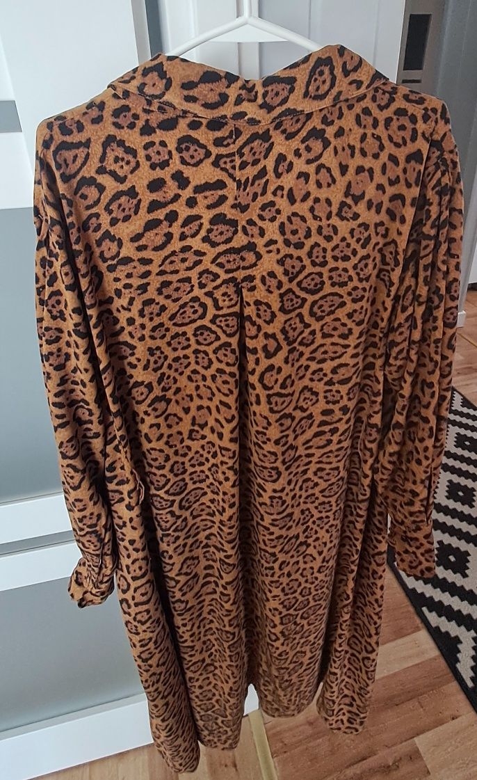 Sukienka szmizjerka w panterkę H&M XL