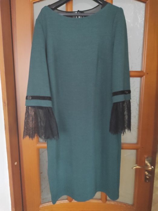 Продам сукні р.48-50