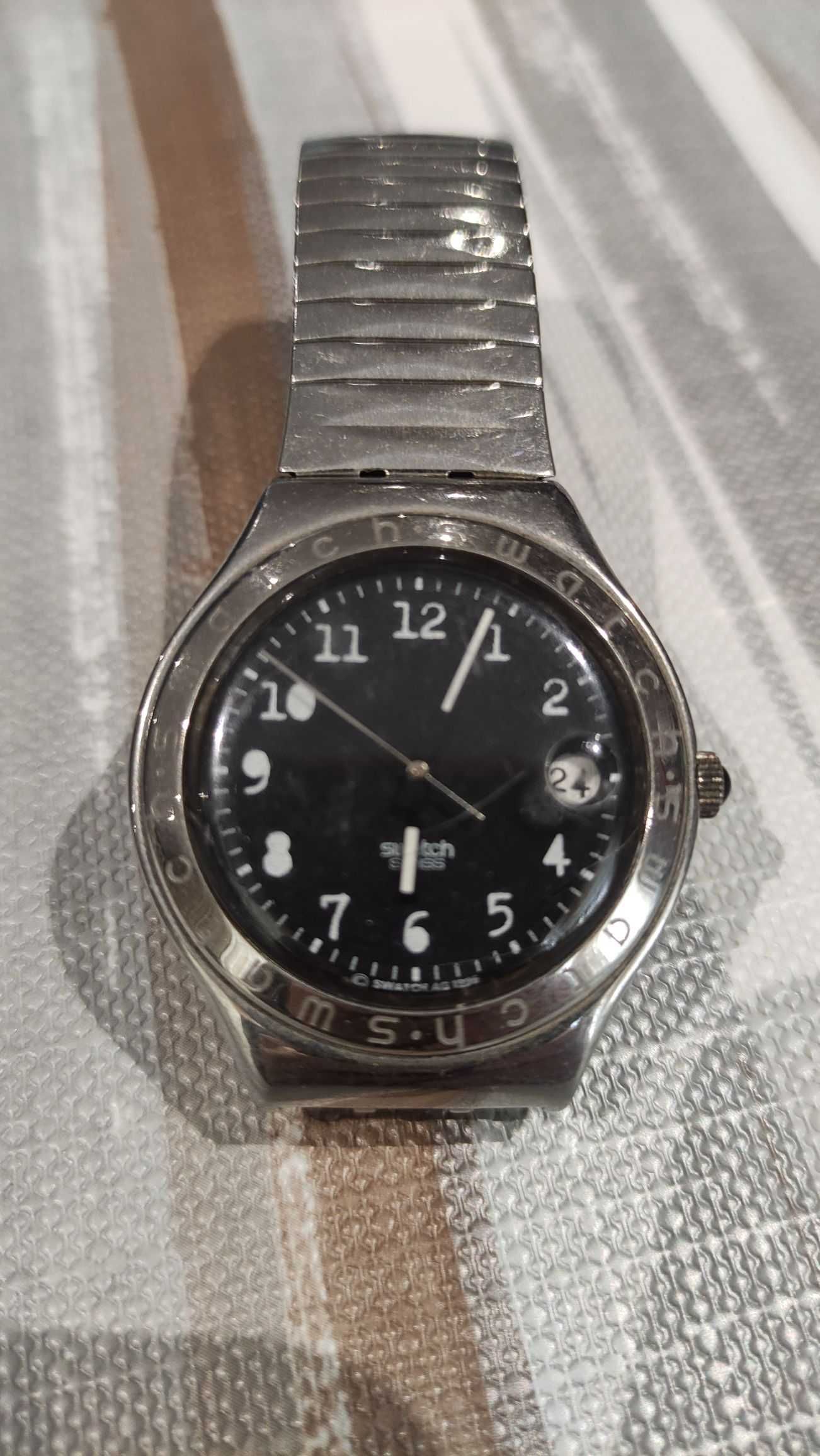 6 relógos (Citizen, D&G, Massimo Dutti, Swatch)