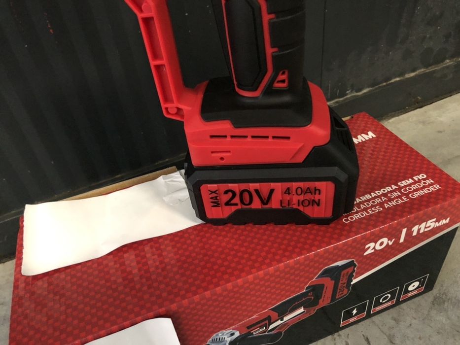 Rebarbadora a bateria