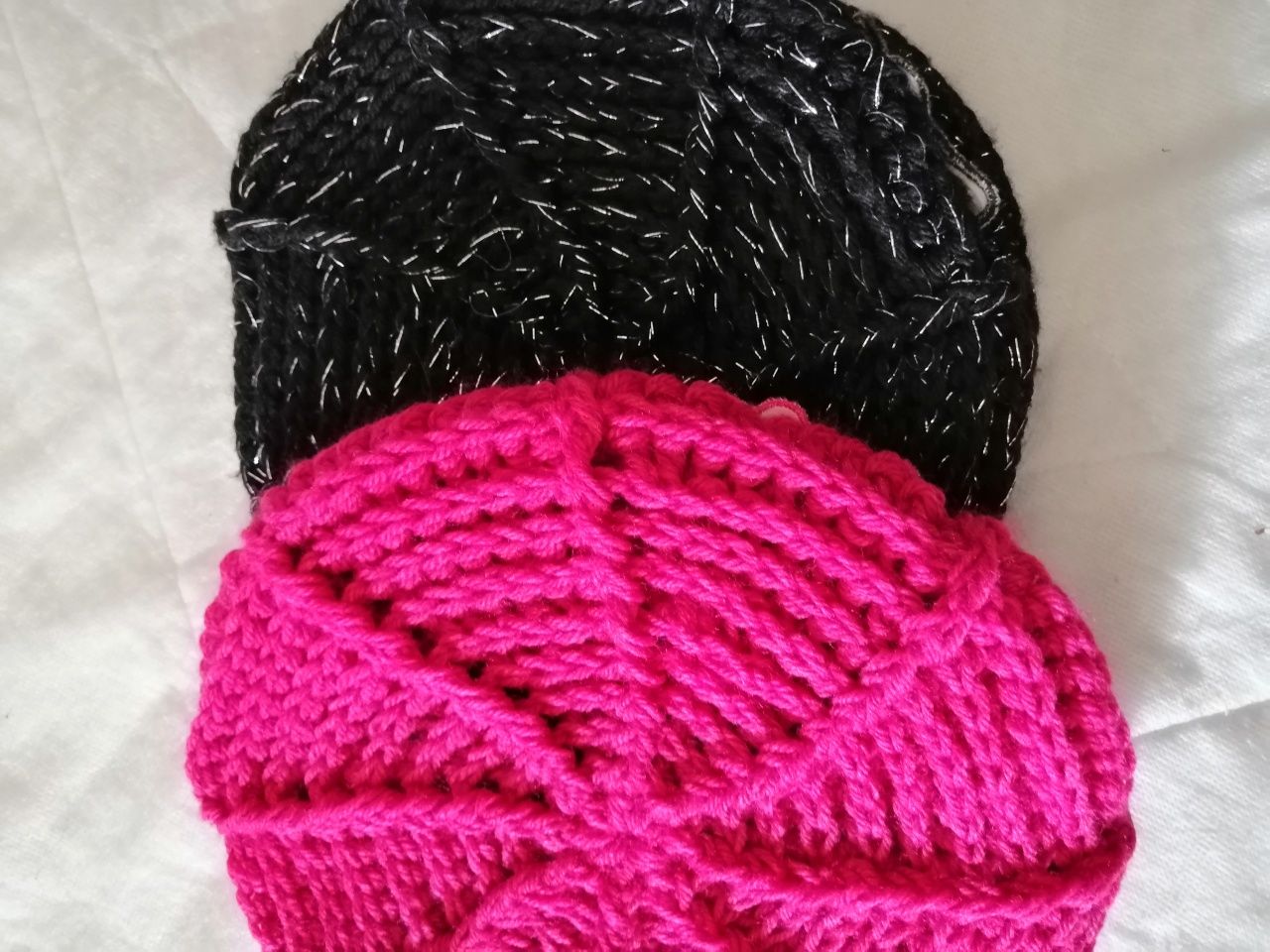 Gorro/boinas rosa e preto hello kitty