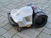 Kosiarka automatyczna robot koszący - Wiper Trekker S Premium 3200m2