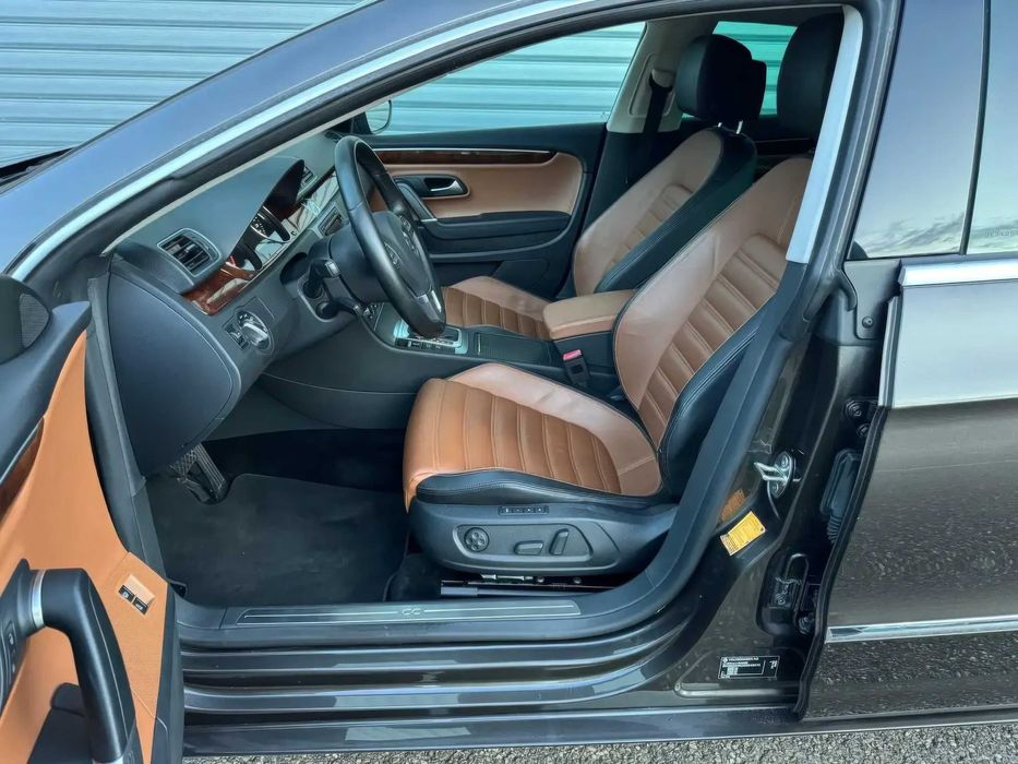 Volkswagen Passat CC      2013