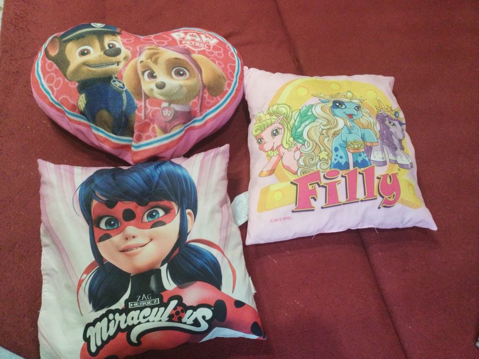 Подушки дитячі лотом