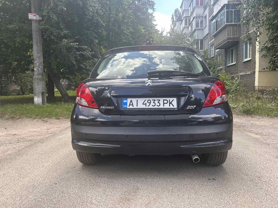 Продам PEUGEOT 207  2010 рік