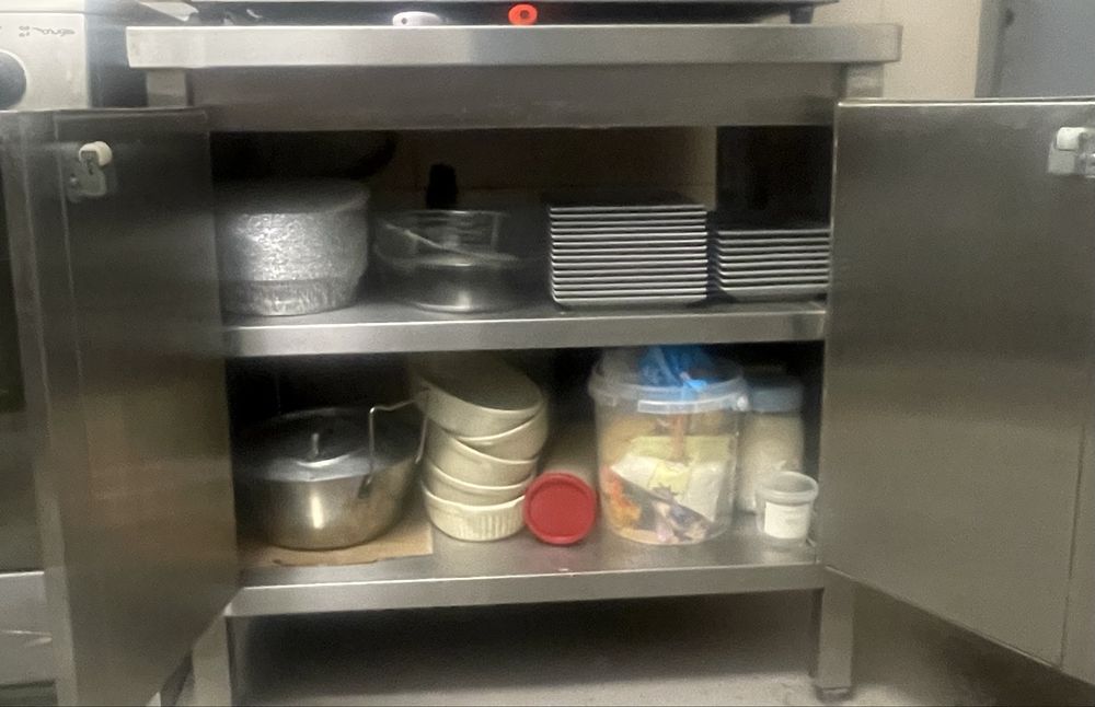 Movel inox com portas