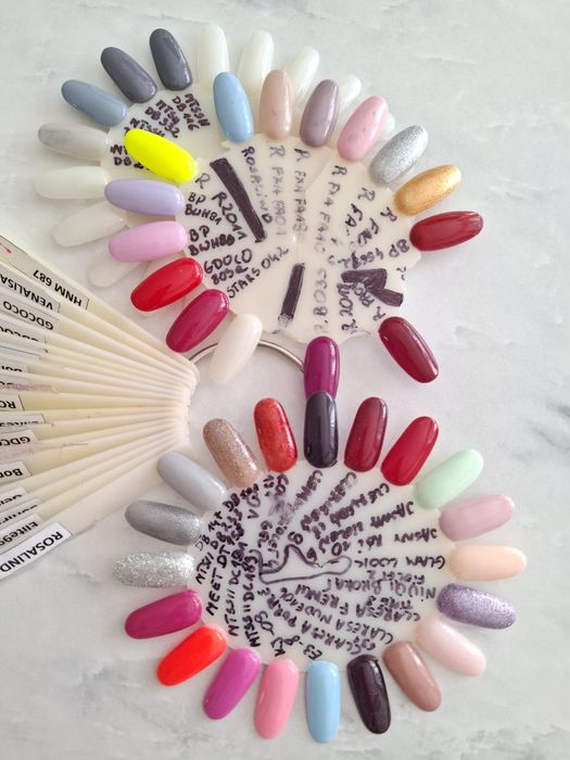 Wyprzedaż lakierów hybrydowych – 57 szt. + gratisy