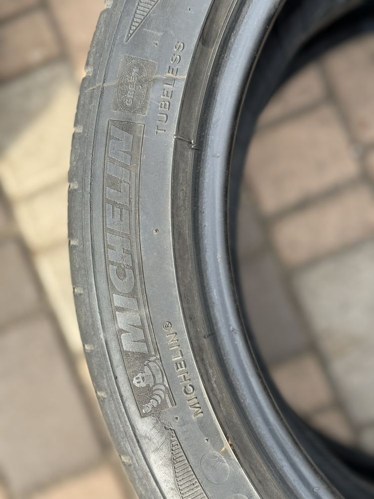 Резина летняя Michelin 215/45/R17