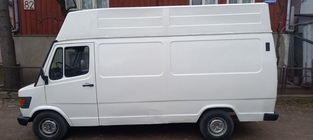 Mercedes Bens 310D