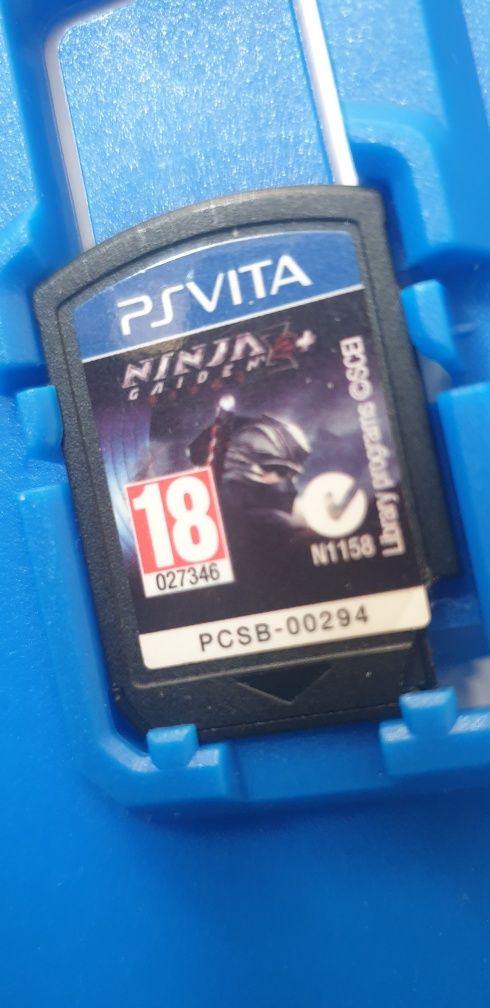 PS Vita Ninja Gaiden Sigma 2 + plus