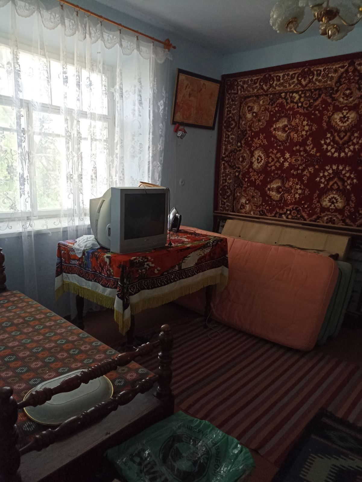 Будинок біля міста