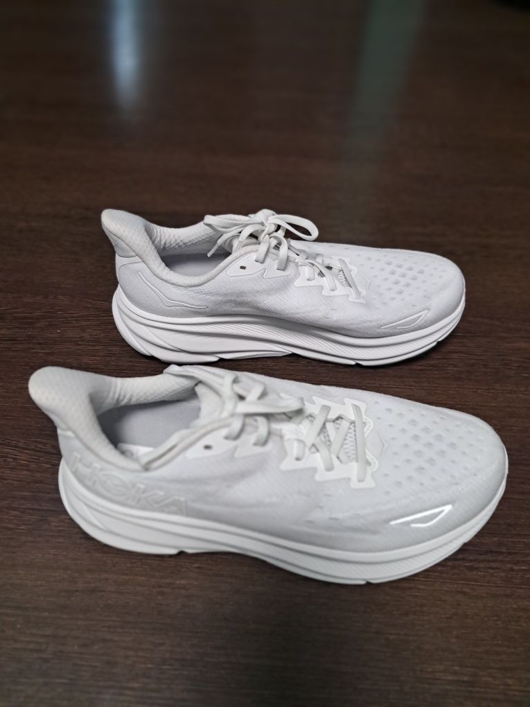 Кросівки Hoka M CLIFTON 9.      Р 43 1/3  27.5см
