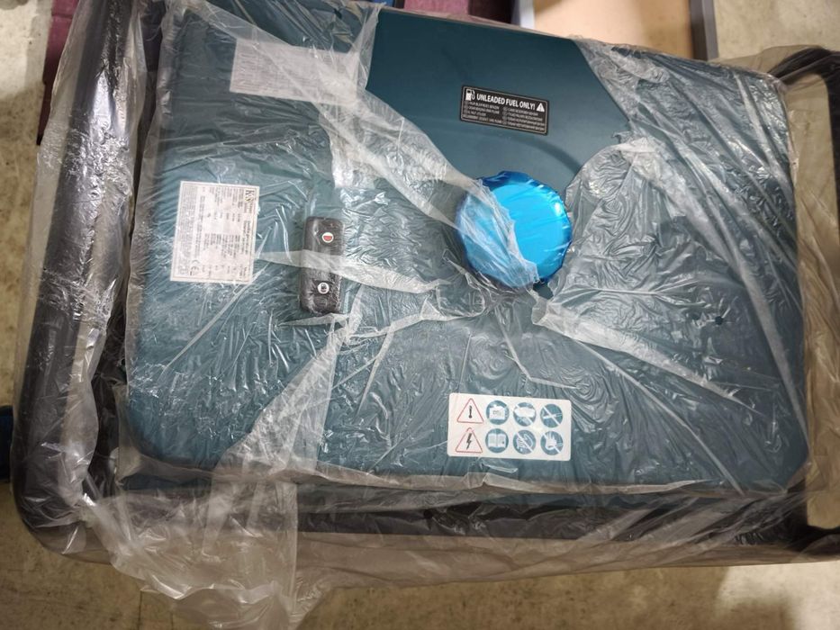 Продам генератор новый