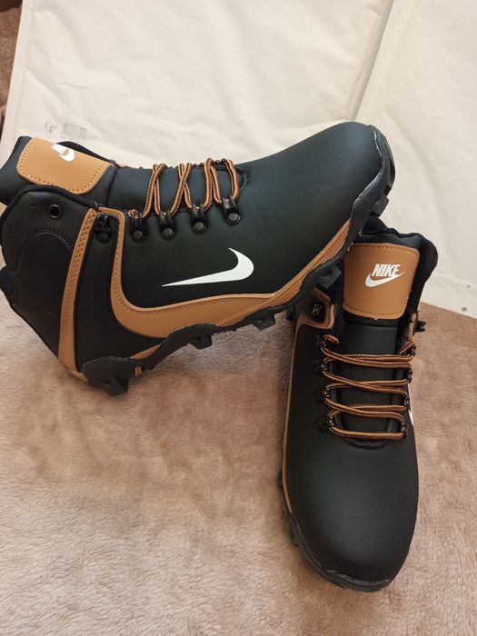 Nowe zimowe buty męskie