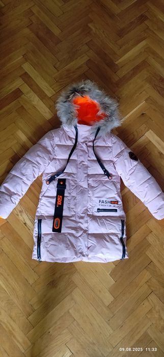 Зимний пуховик зимова куртка теплая пальтишко курточка 122-128 см 6-8