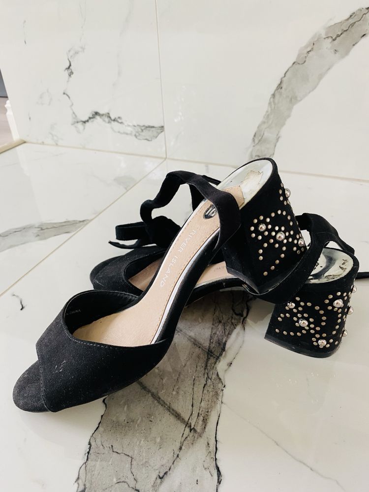 Buty na obcasie River Island r. 38