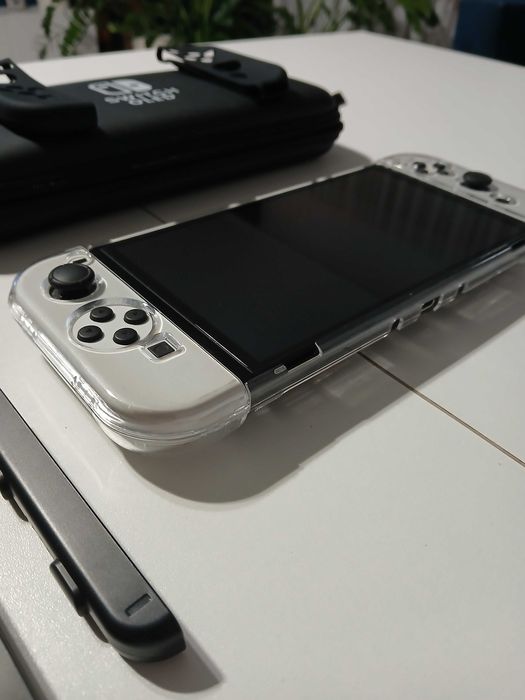 Sprzedam Nintendo Switch Oled