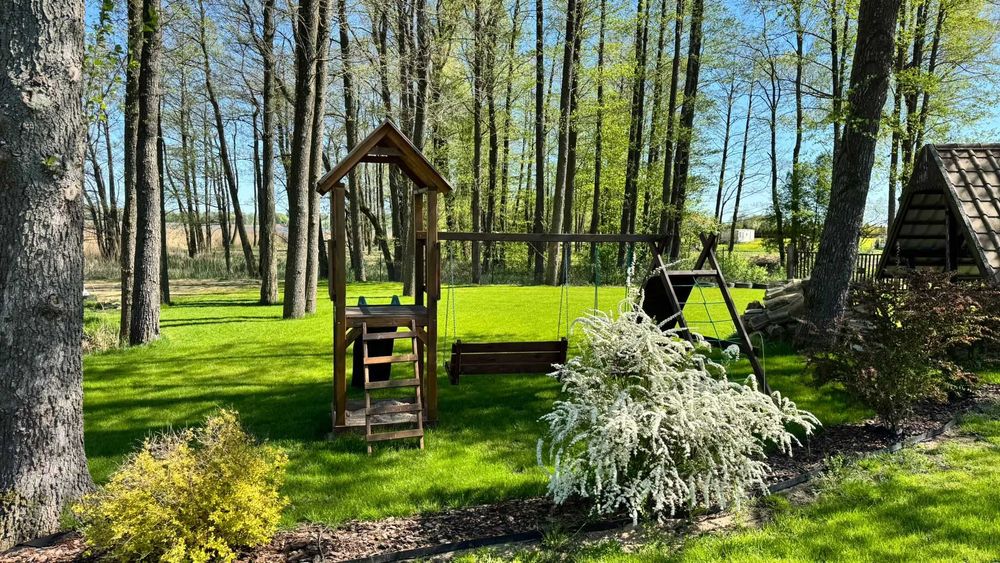 Dom  nad jeziorem z linią brzegową -SEZON 2026