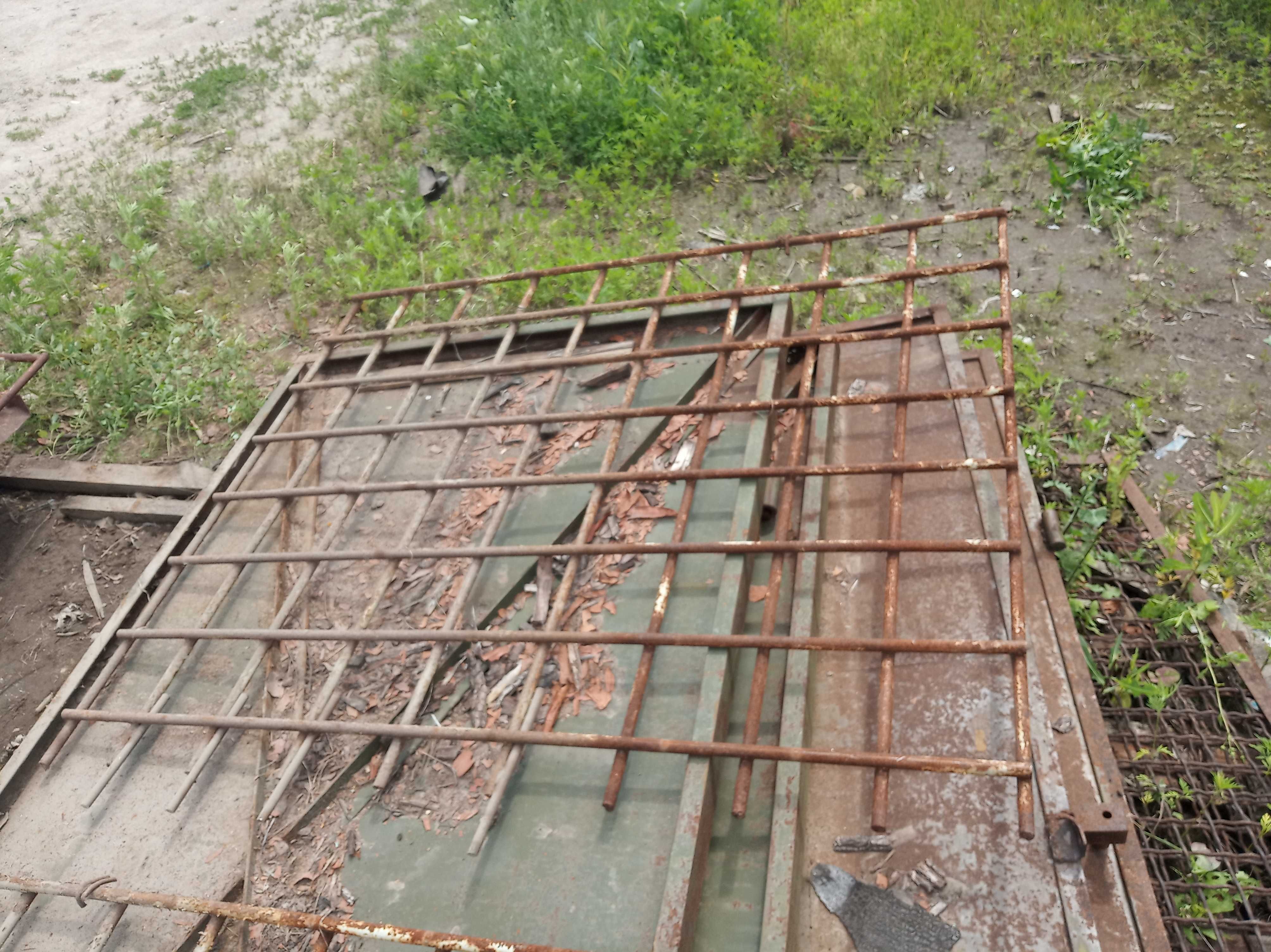 Мощная решетка 1,8*1,4м. и 3,0*1,85м; пруток круг 20мм