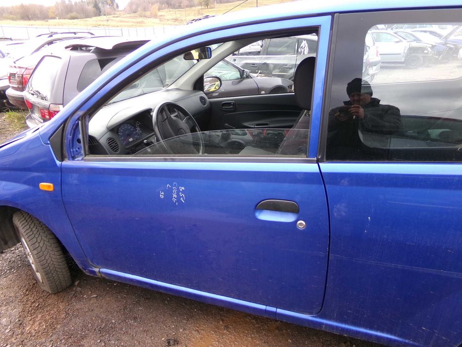 Sie55 Drzwi lewe daihatsu cuore VI 851 3D wysyłka części
