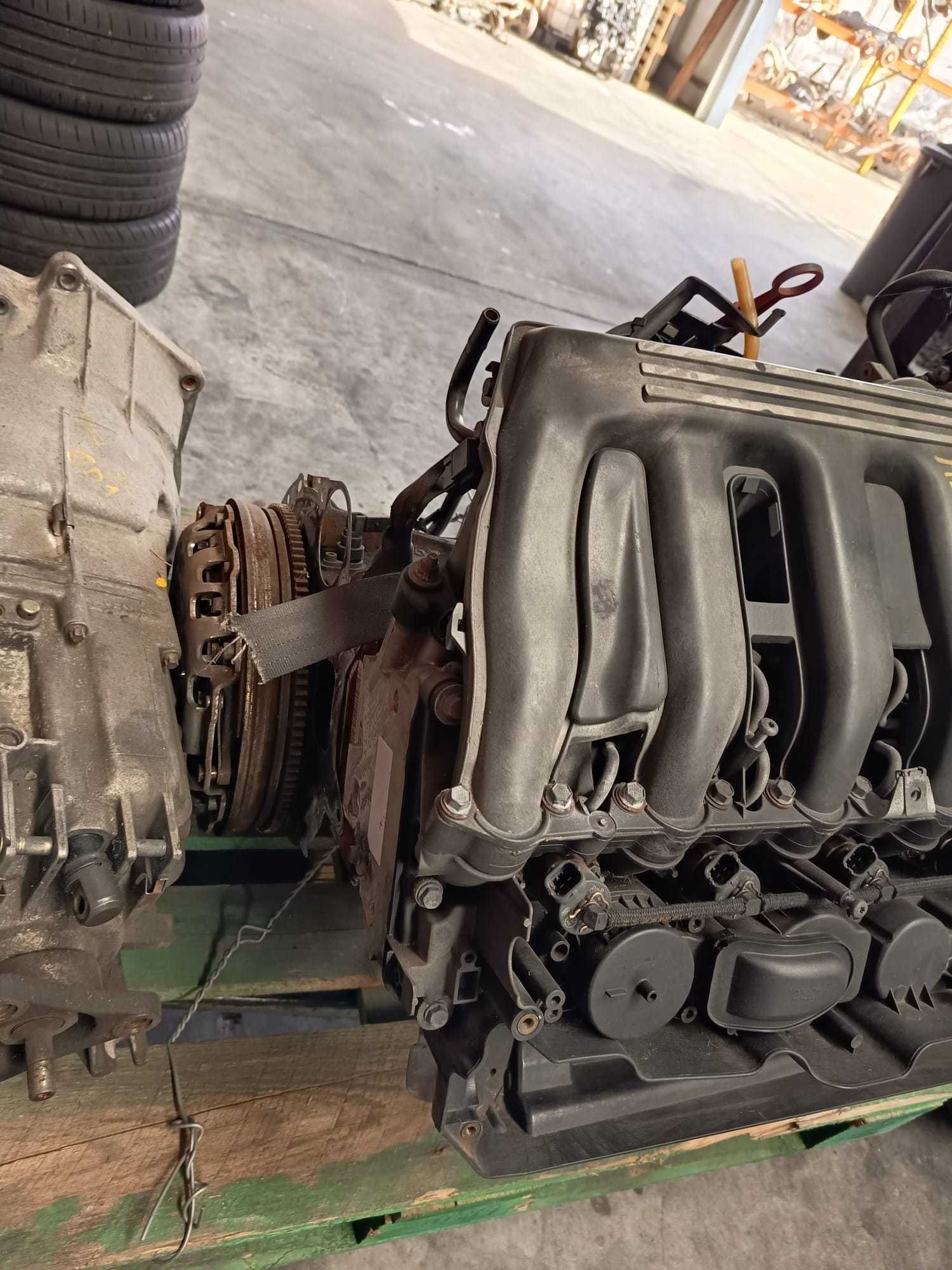 Motor Bmw X5 3.0D de 2002 bloco ferro ref 306D1-M57D30