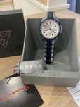 Годинник Guess