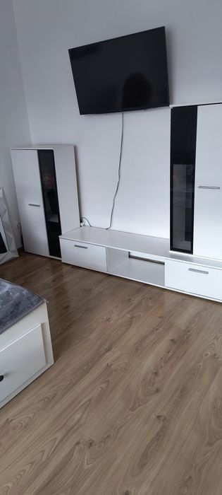 Sprzedam ładne mebelki do salonu