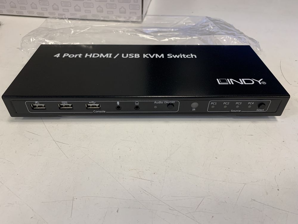 HDMI KVM Switch Classic - USB 2.0 & Audio 4 Port