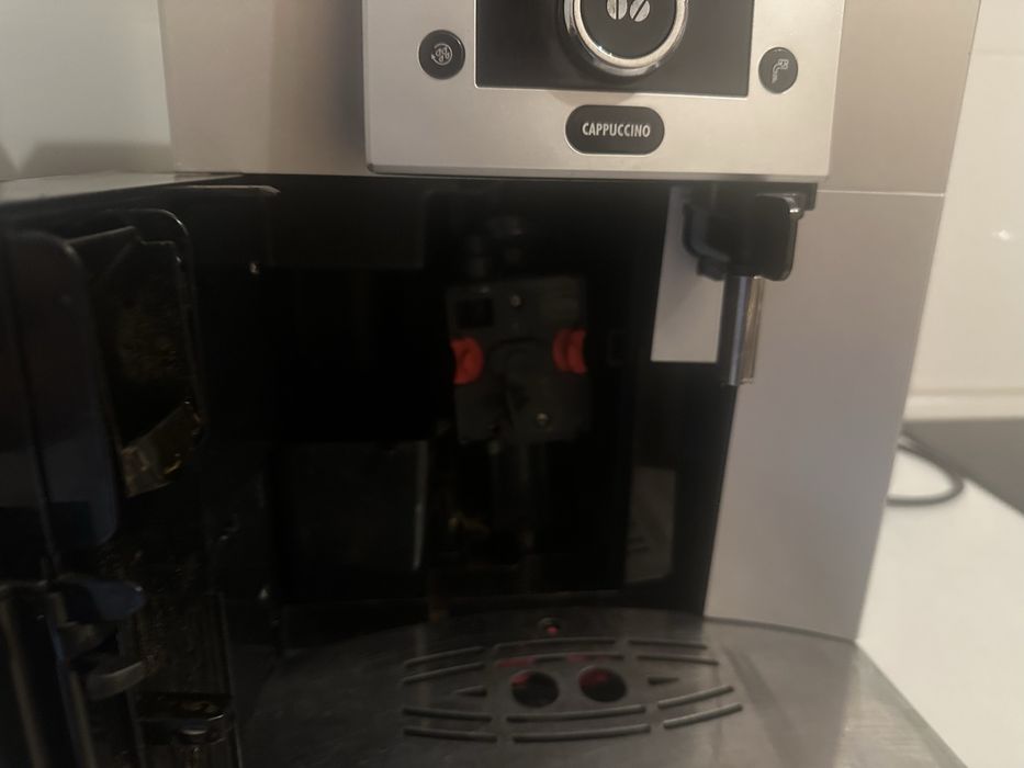 Продам кофе машину делончи