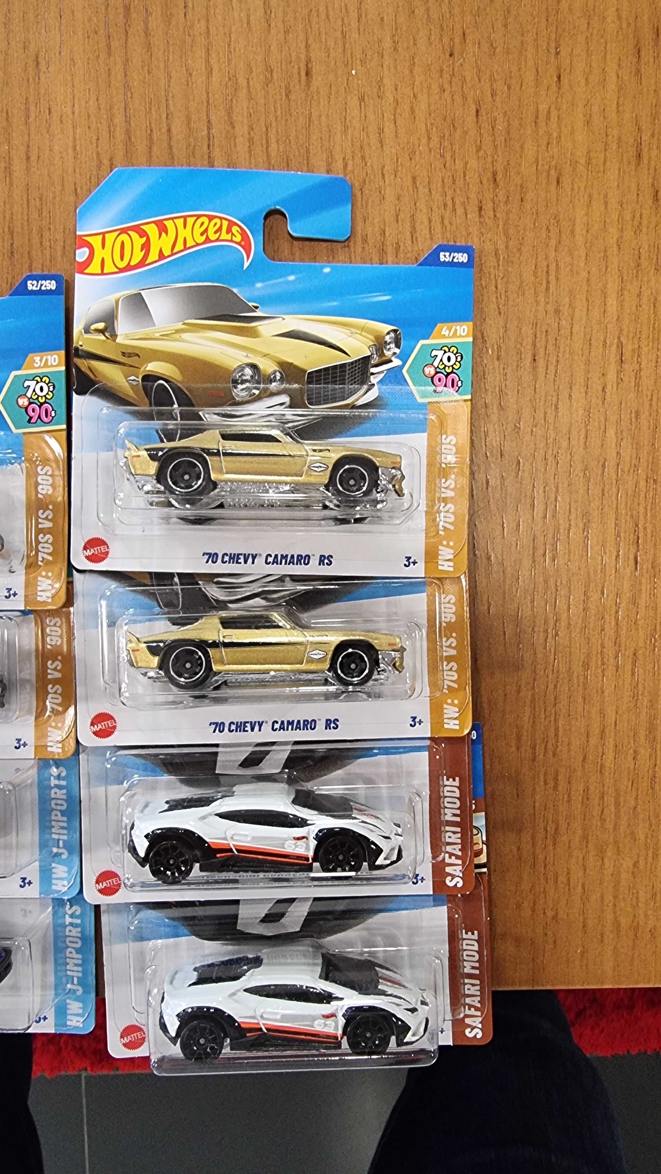 Hot wheels 3 euros em caixa