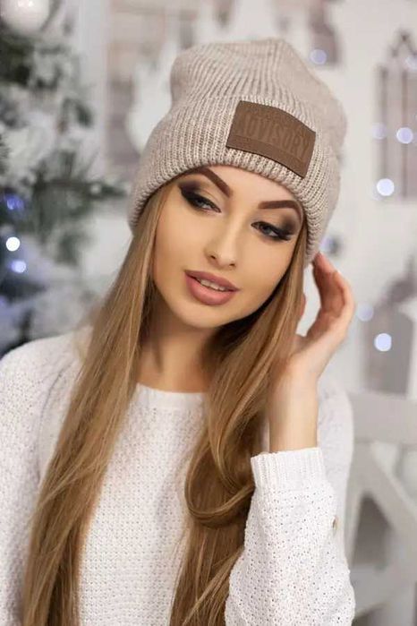 Женская молодёжная модная вязаная шапка. Разные цвета!!!