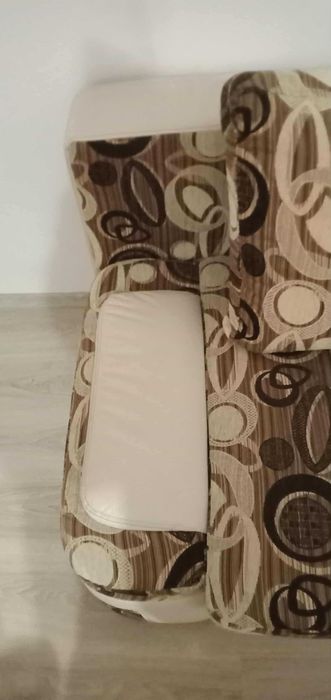 Sprzedam łóżko z funkcją spania.