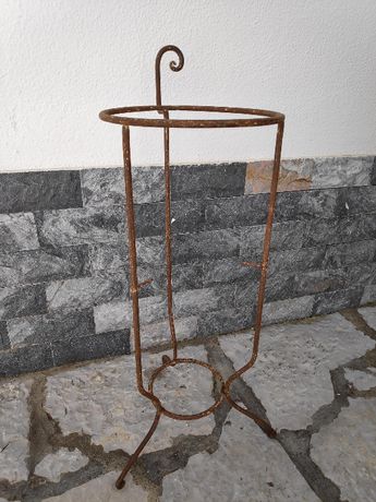 Armação de lavatório antigo (ferro forjado)