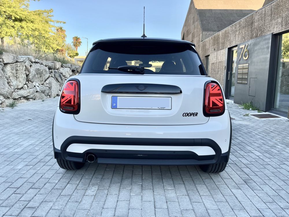 Mini Cooper - 2023 - AUTO. Como novo!