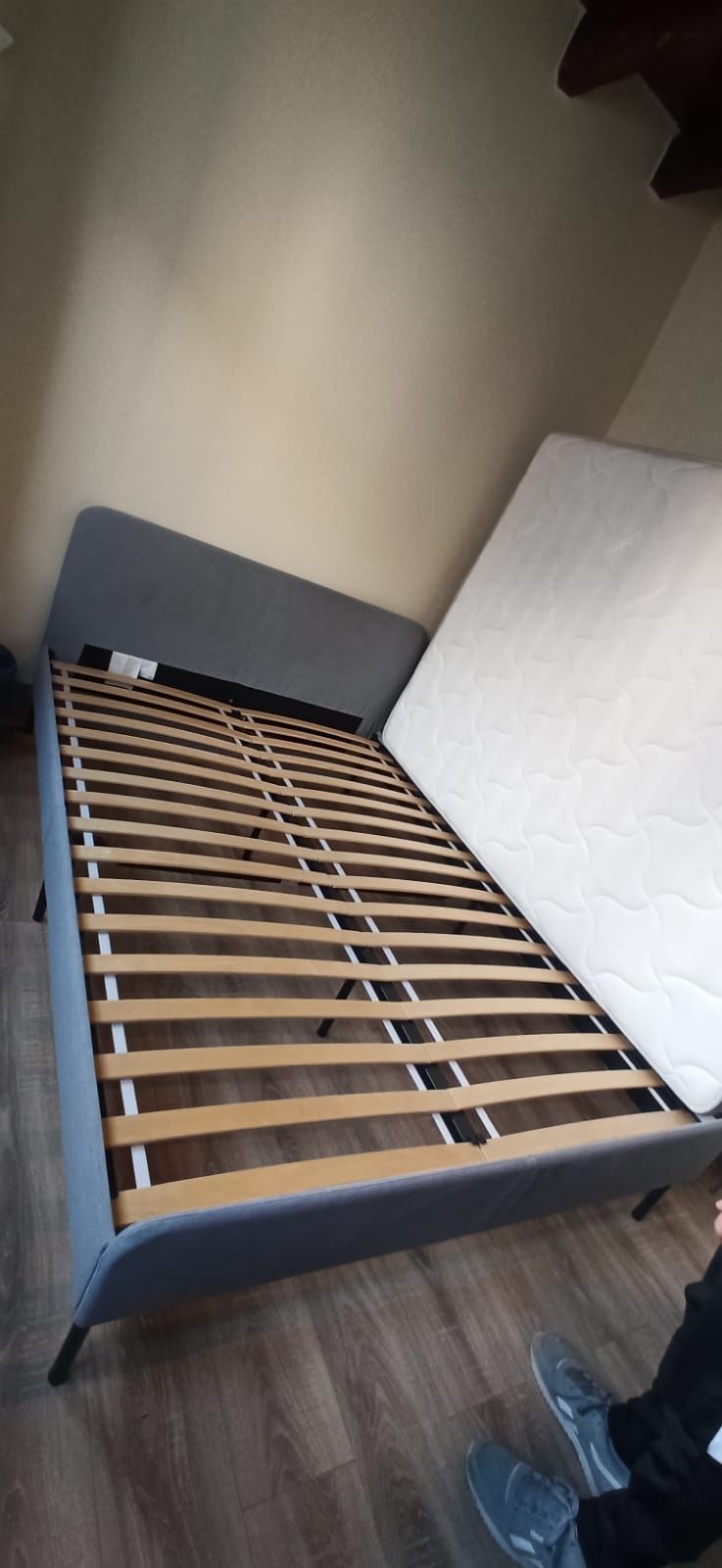 Cama com colchão