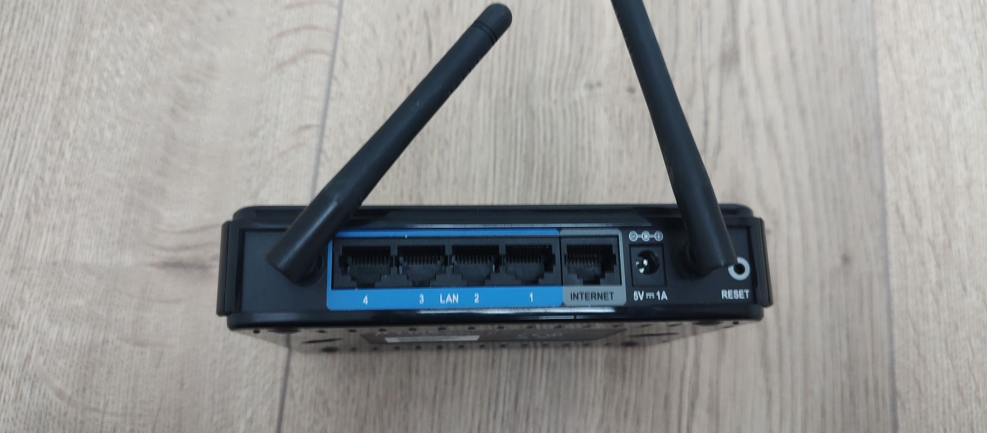 Router wifi d-link dir-615