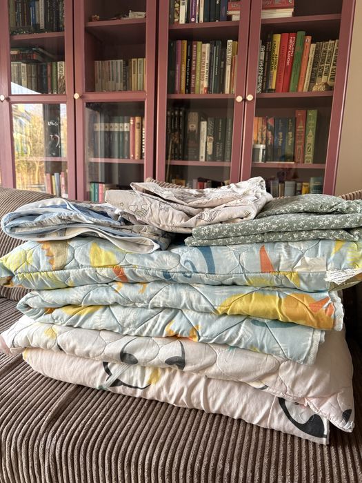 Oddam posciel i zabawki