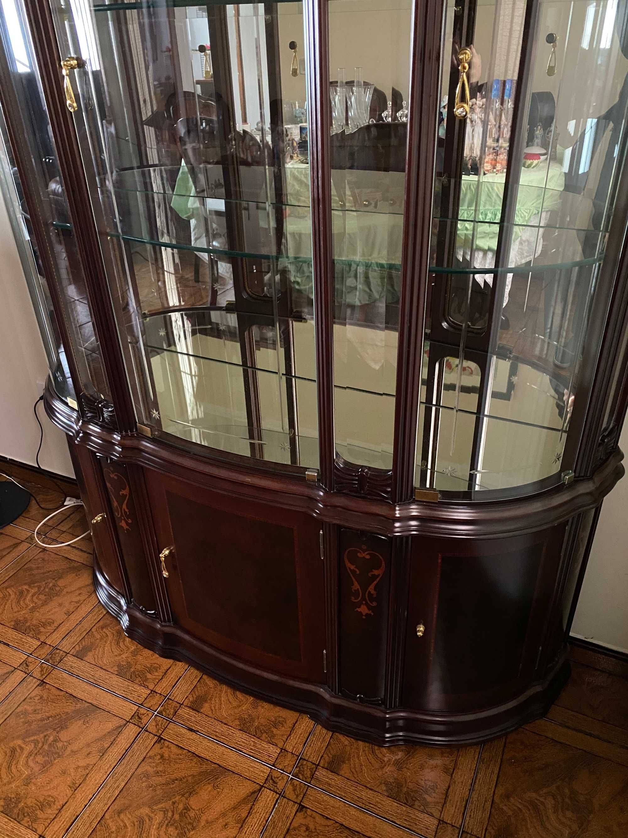 Vitrine wood and glass