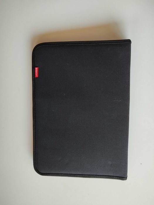 Etui, przybornik, piórnik- carry-all A4 czarny