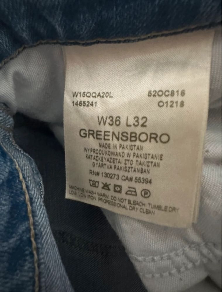 Spodnie Wrangler Greensboro W36 L32